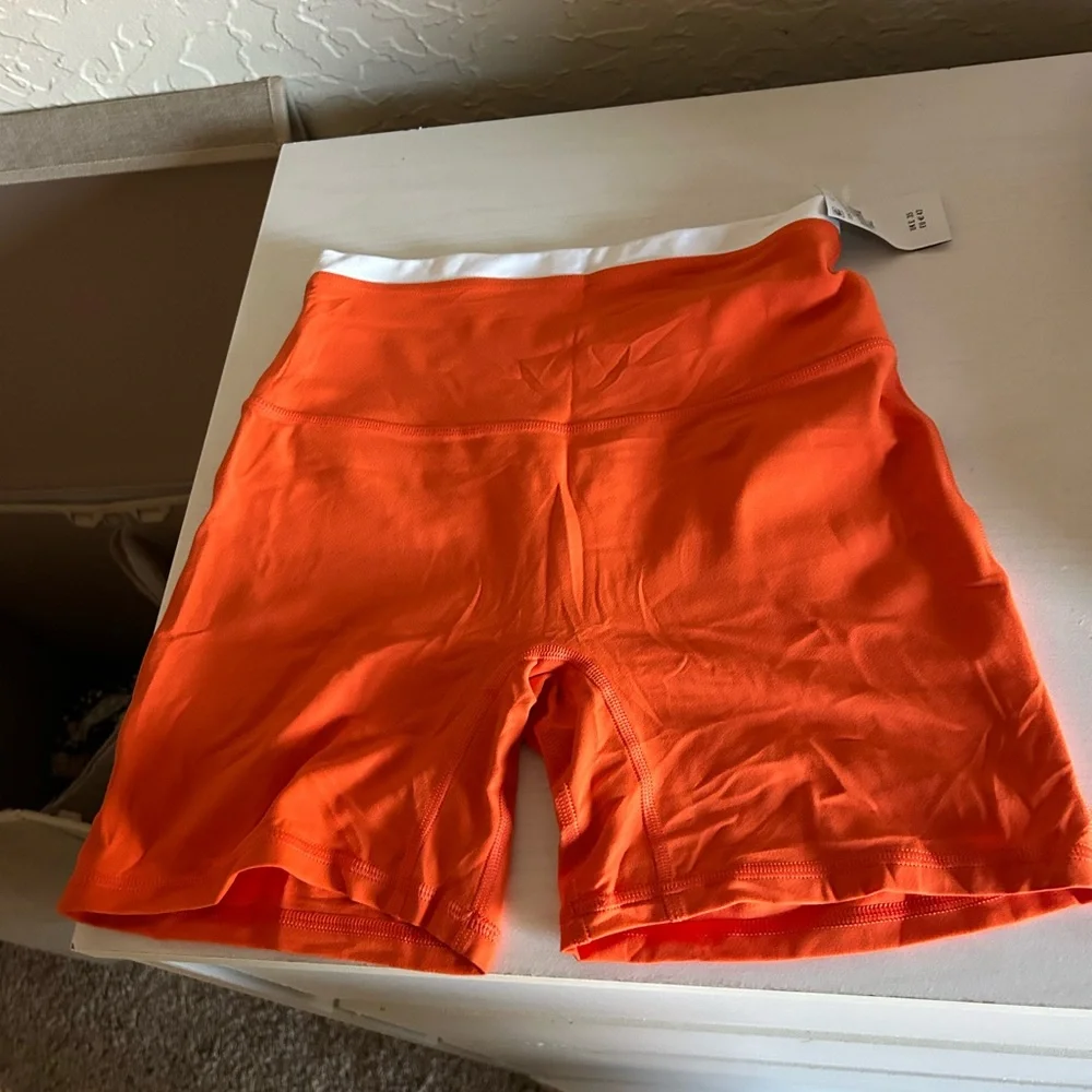 NWT Abercrombie bike short - Picture 4 of 8